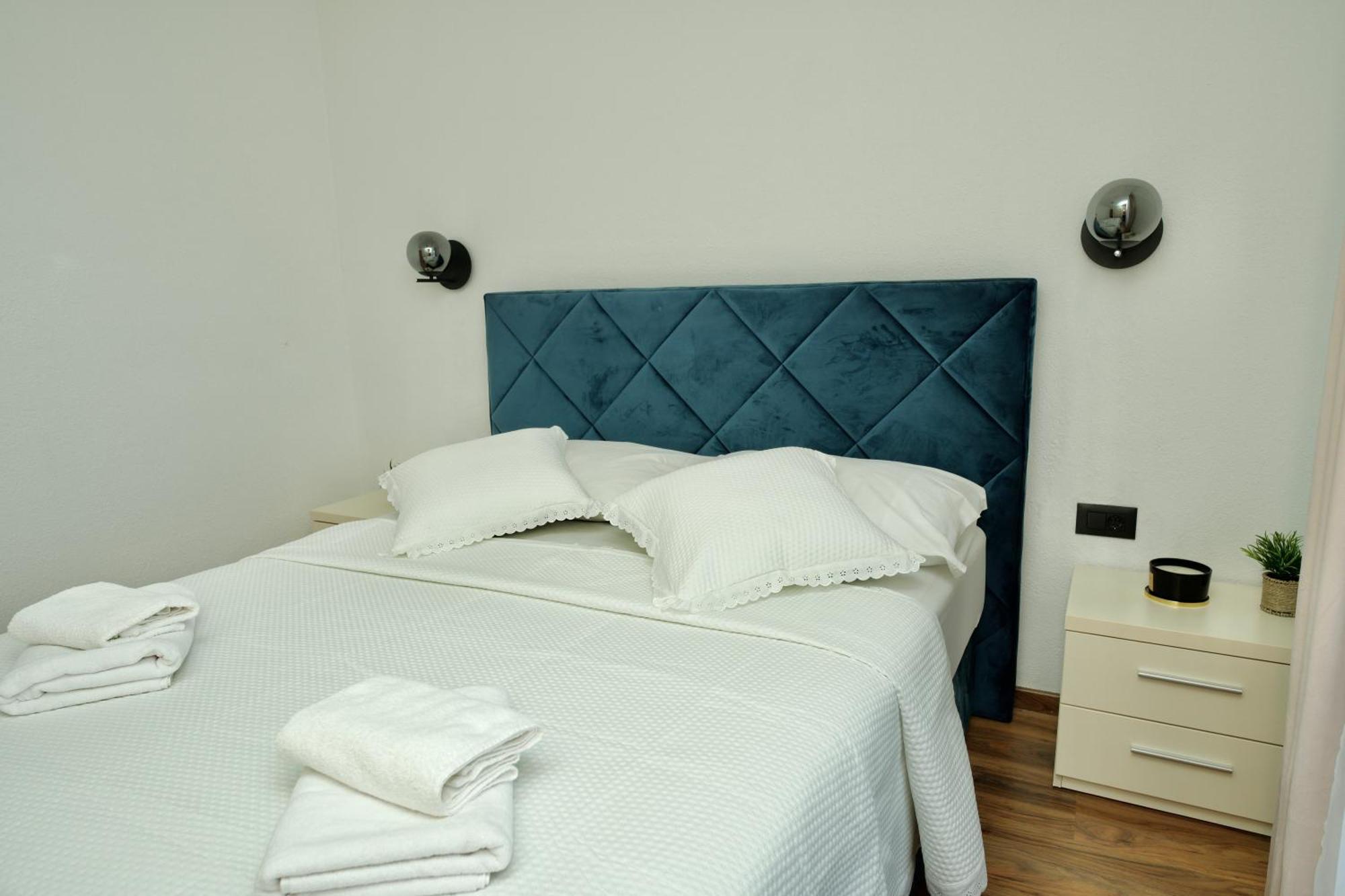 Apartment Lana Bristivica Dış mekan fotoğraf