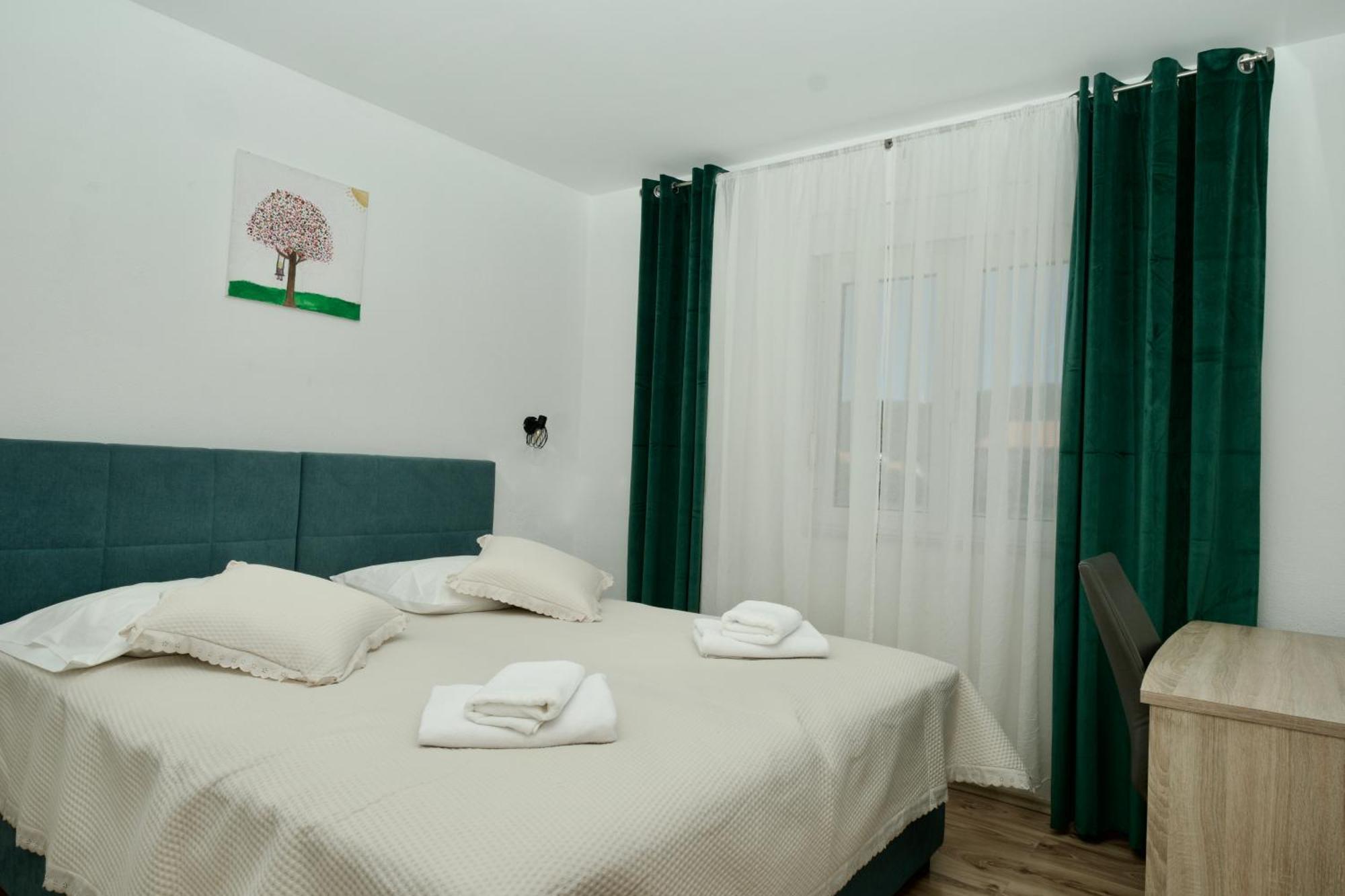 Apartment Lana Bristivica Dış mekan fotoğraf